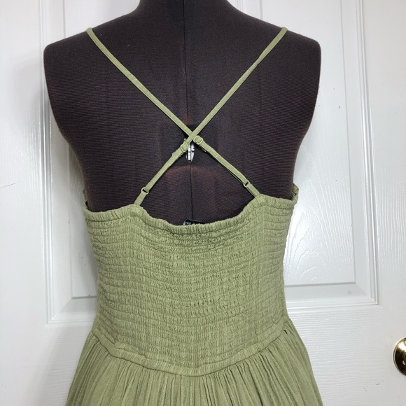 AEO Cotton Blend Green  Adjustable Straps Pockets Embroidered V Neck Romper M - Picture 6 of 15